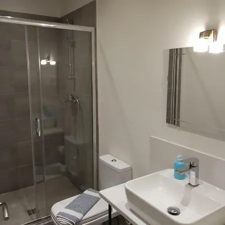 Isabel Artemis Apartment *