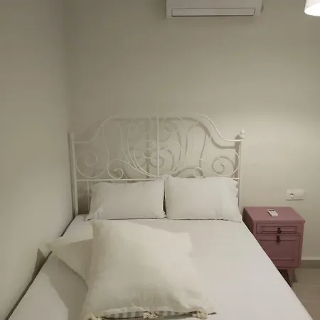 Isabel Artemis Apartment *